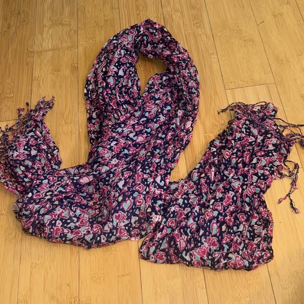 Lilly Pulitzer Murfee Scarf in Candy Hearts Pattern, Silk Cashmere Blend - Picture 7 of 9